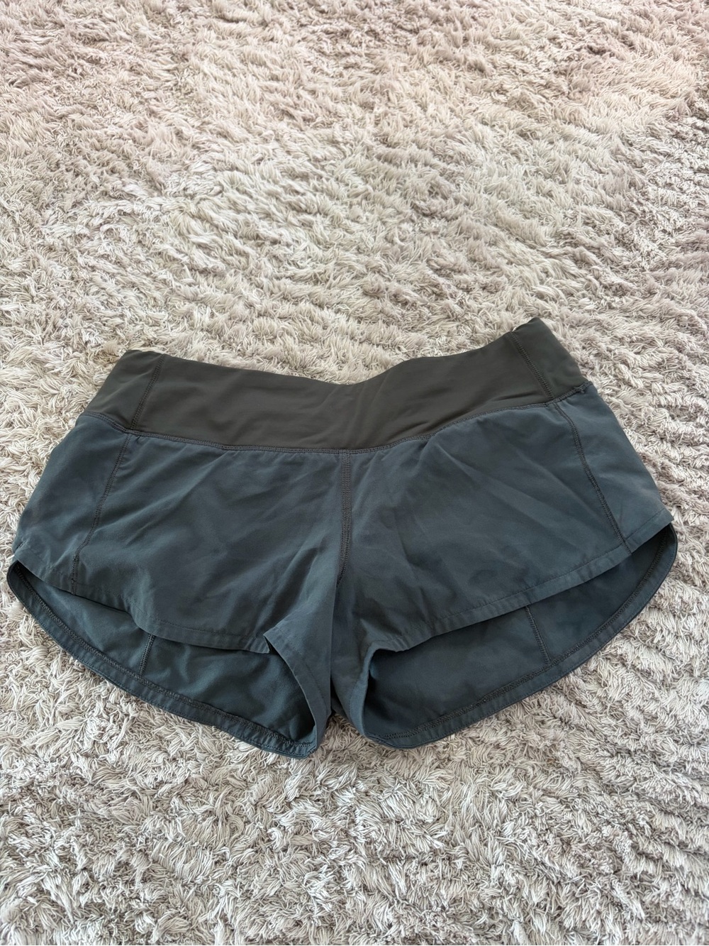 Lululemon Grey Shorts Size 4
